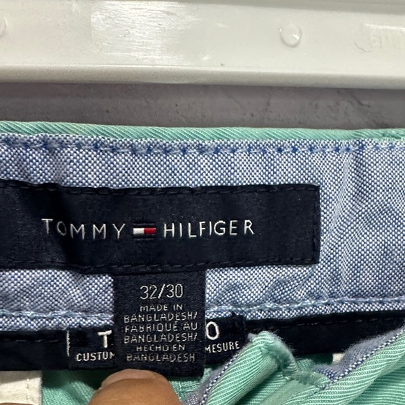 NEW Tommy Hilfiger Men's Light Green Chinos size 32/30 - Picture 2 of 11